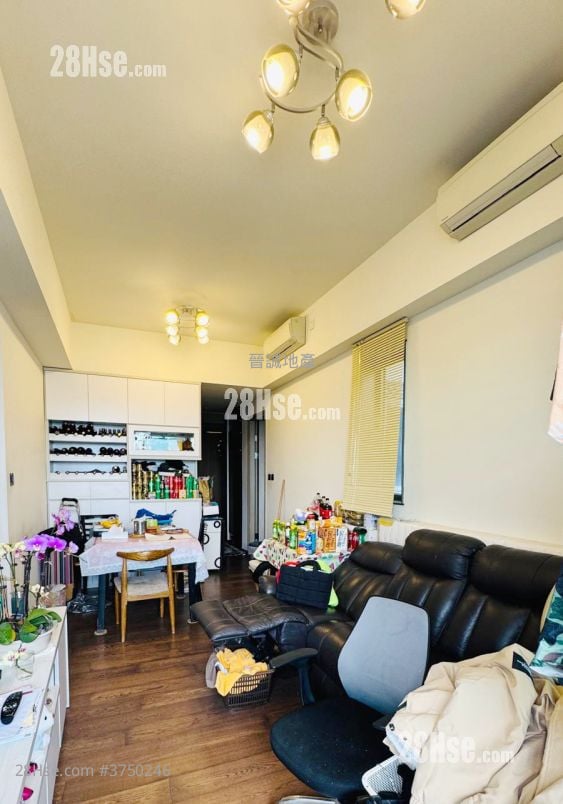 上源 售盘 3 房 , 2 浴室 738 平方尺