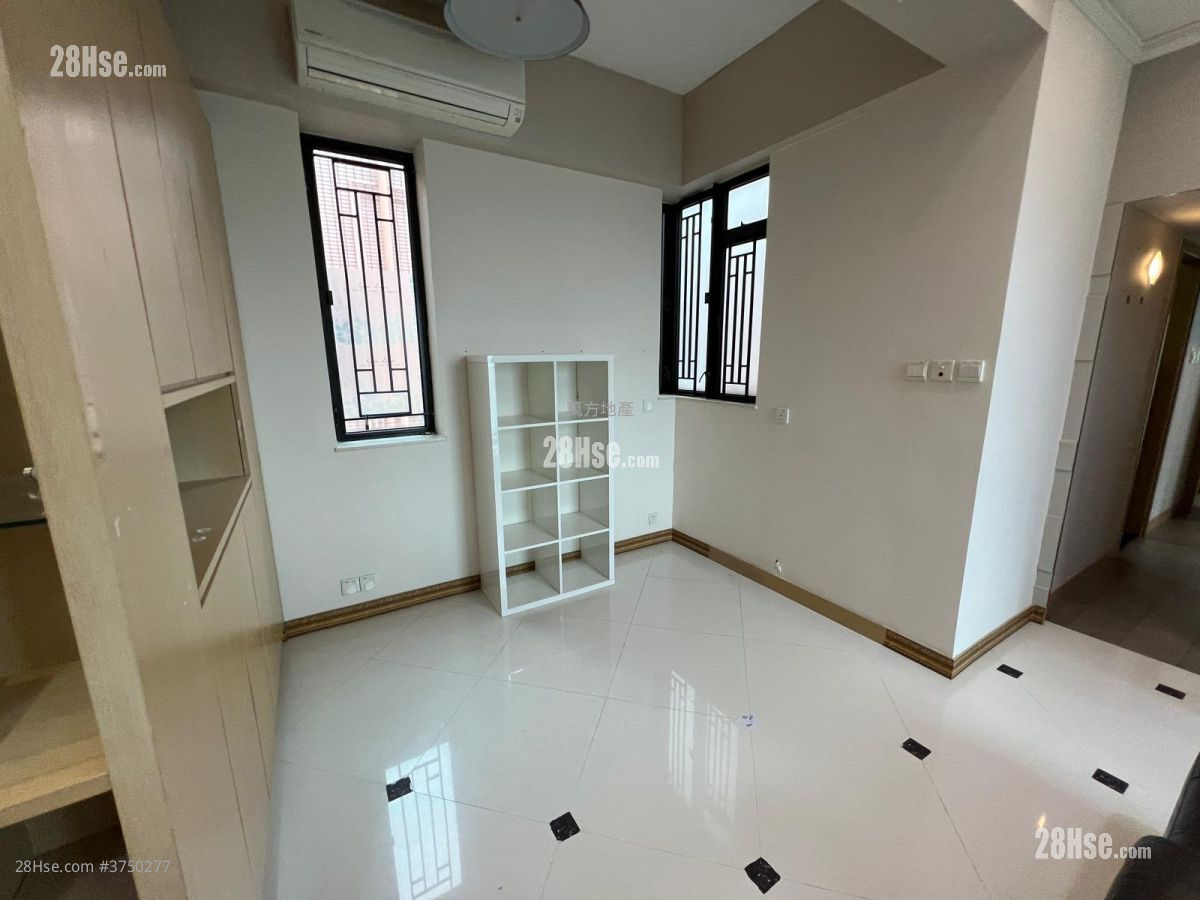 帝堡城 售盤 3 房 , 3 浴室 901 平方呎