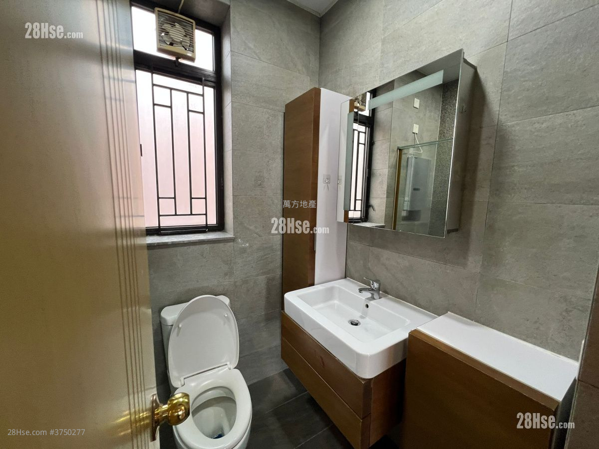 帝堡城 售盤 3 房 , 3 浴室 901 平方呎