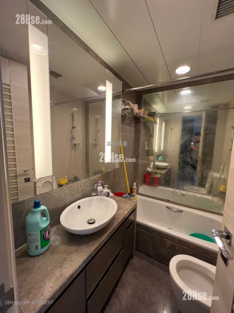 Yuccie Square Sell 429 ft²