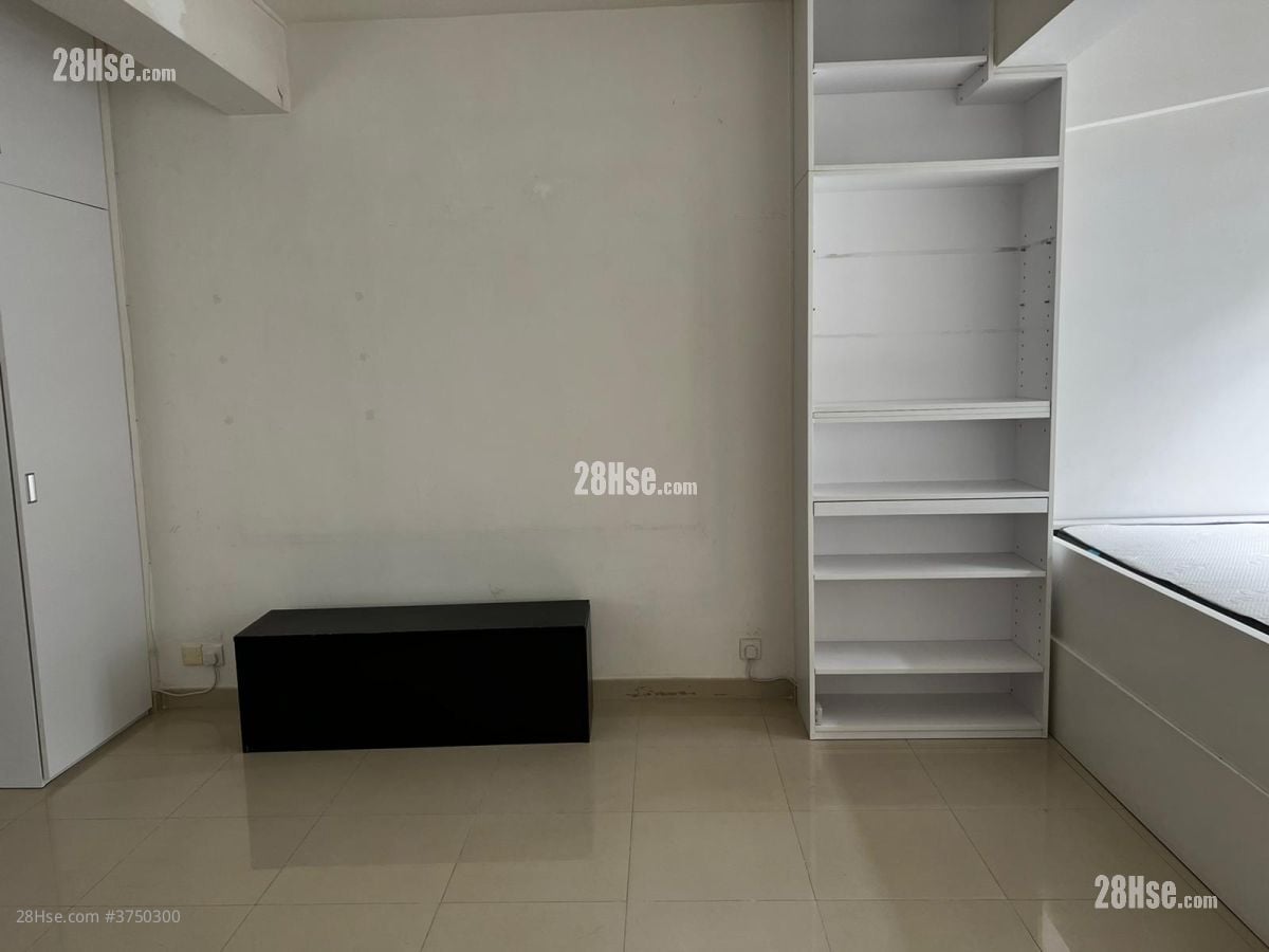 Po Hing Mansion Rental Studio , 1 Bathroom 486 ft²