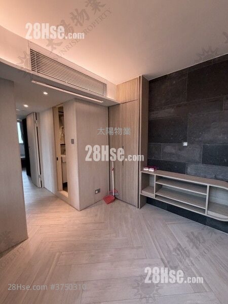 Harbour Place Sell 3 Bedrooms 590 ft²