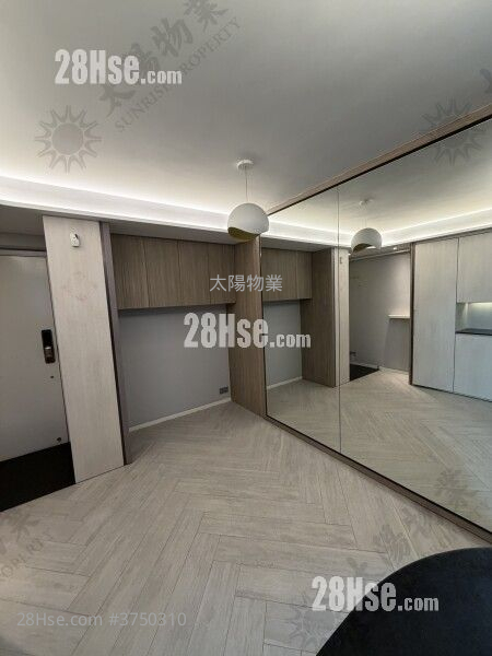 Harbour Place Sell 3 Bedrooms 590 ft²