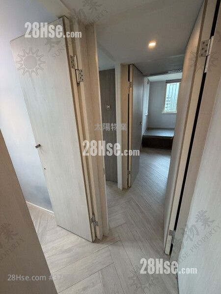 Harbour Place Sell 3 Bedrooms 590 ft²