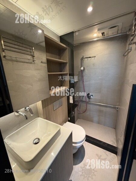 Harbour Place Sell 3 Bedrooms 590 ft²