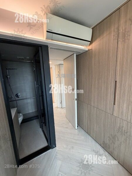 Harbour Place Sell 3 Bedrooms 590 ft²