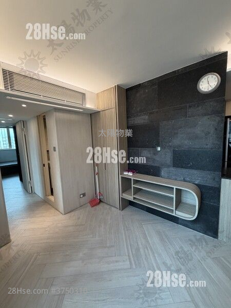 Harbour Place Sell 3 Bedrooms 590 ft²