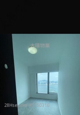 Harbourfront Landmark Sell 4 Bedrooms 1,420 ft²