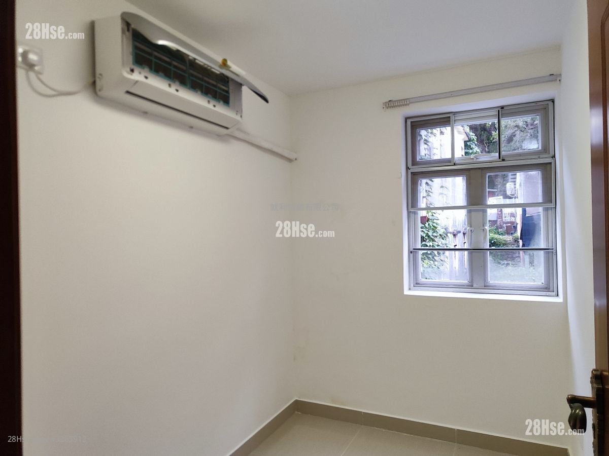 Village Rental 2 Bedrooms , 1 Bathroom 530 ft²