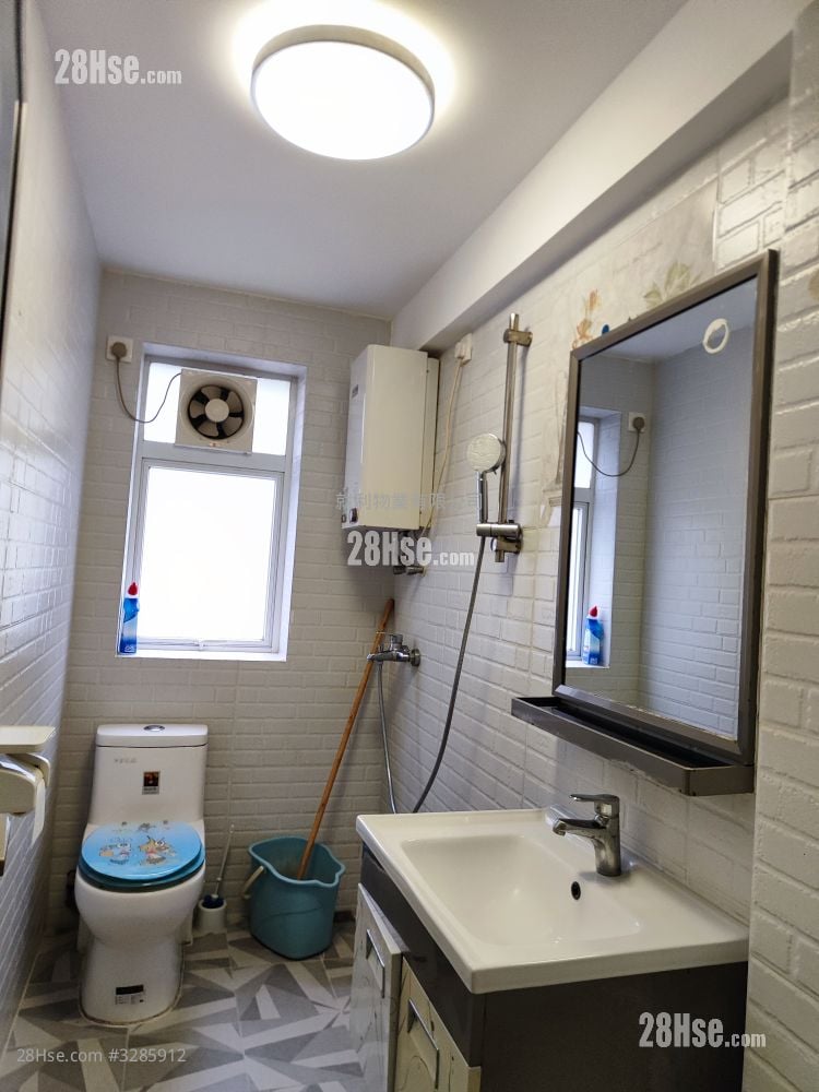 Village Rental 2 Bedrooms , 1 Bathroom 530 ft²