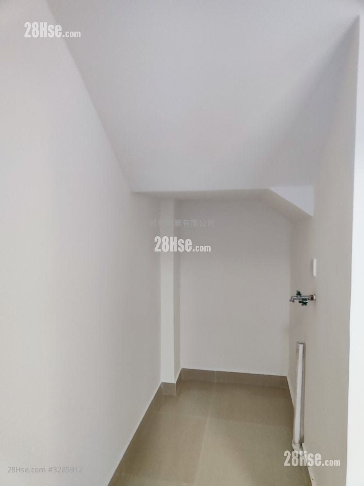 Village Rental 2 Bedrooms , 1 Bathroom 530 ft²