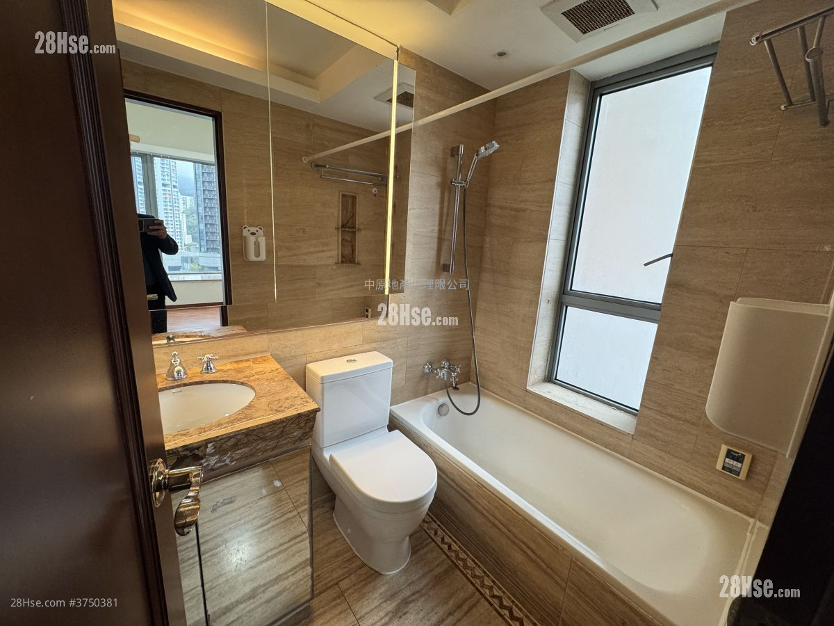 御龍山 售盤 3 房 791 平方呎