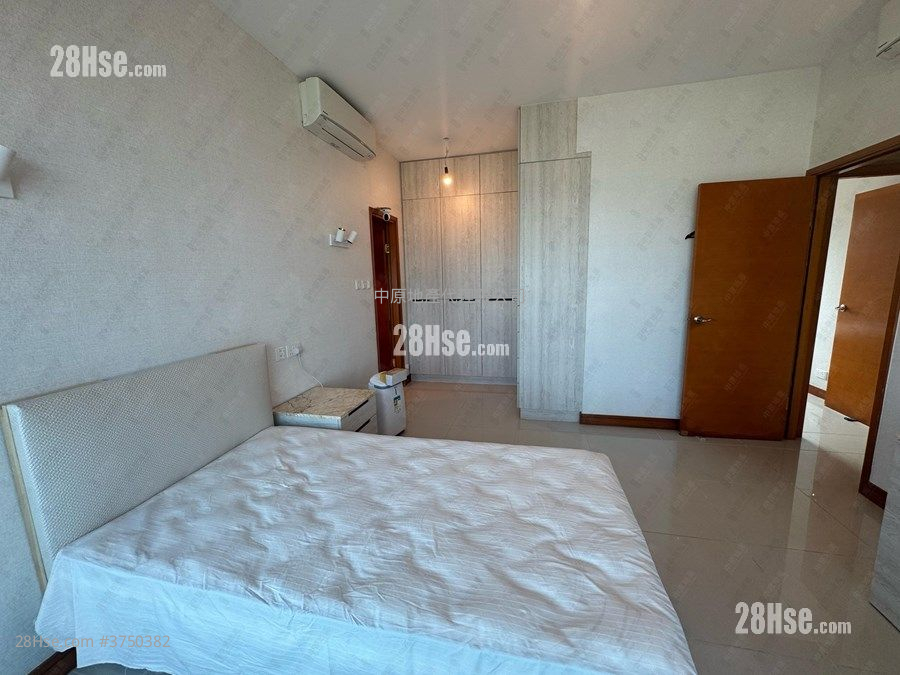 银湖天峰 售盘 4 房 , 3 浴室 1,564 平方尺