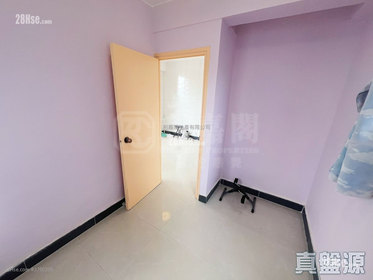 豪景花園 售盤 2 房 , 1 浴室 358 平方呎