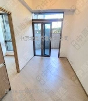 泓碧 售盘 1 房 303 平方尺