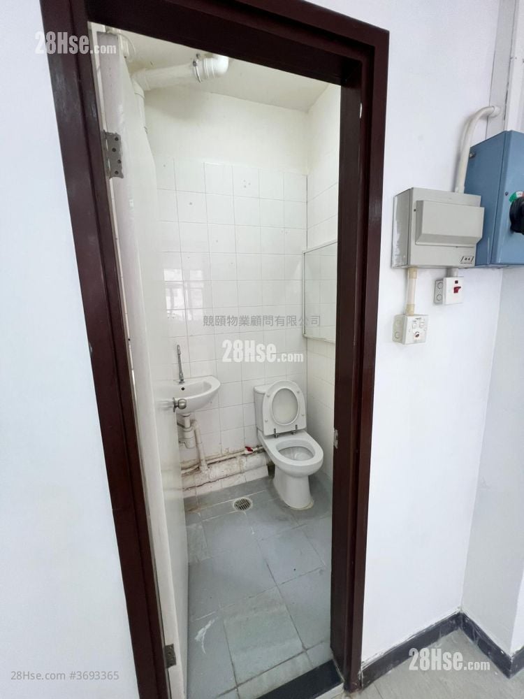 安隆商业大厦 租盘 1 厕所