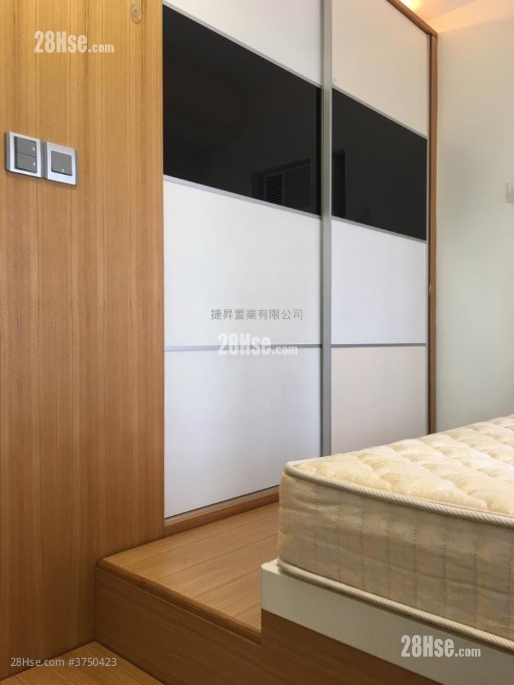 Mega Building Sell 3 Bedrooms , 1 Bathroom 487 ft²