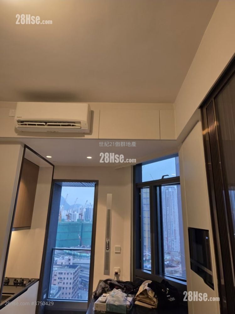 Eight Southpark Sell Studio , 1 Bathroom 200 ft²