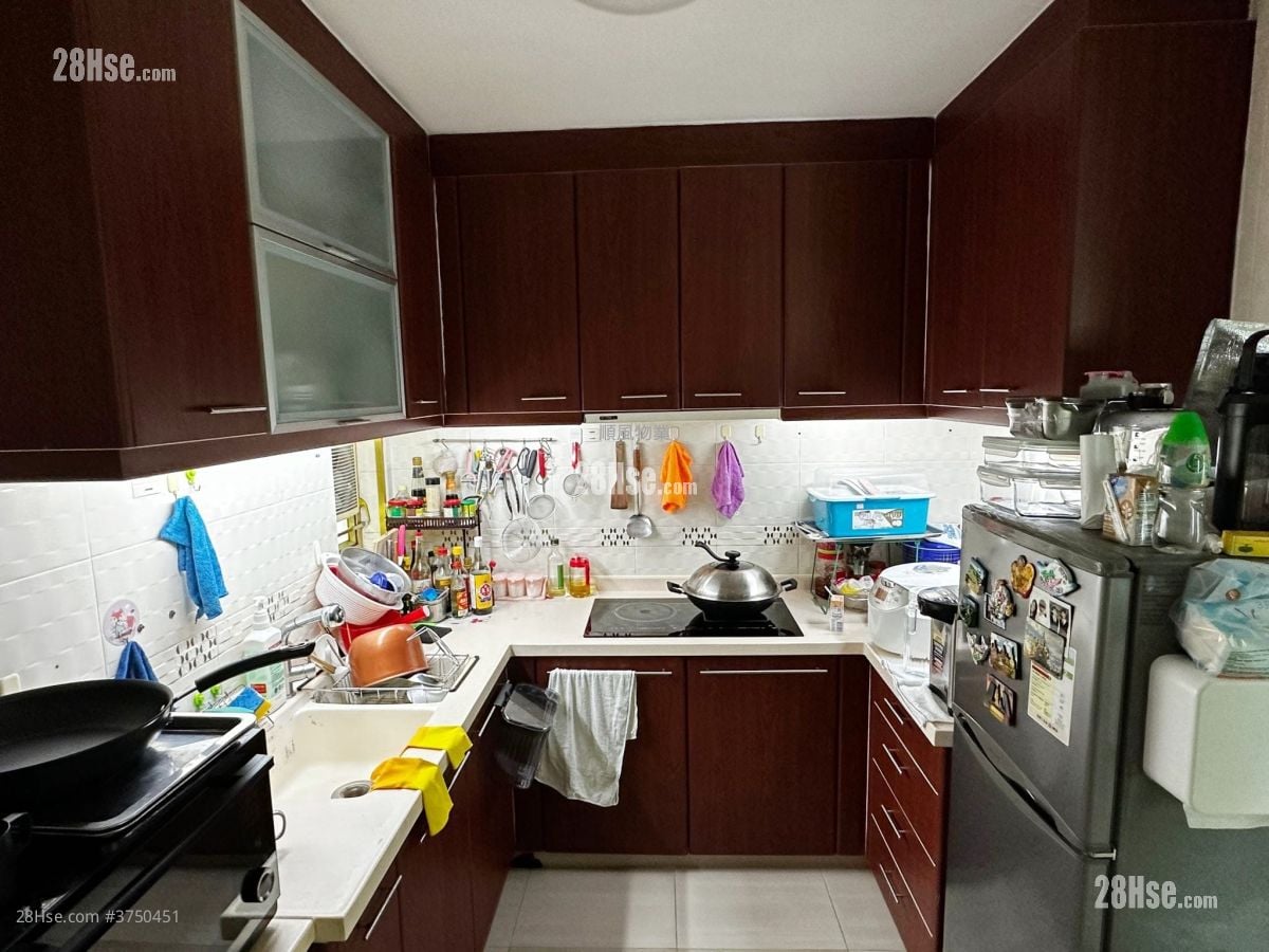 Village Sell 4 Bedrooms , 2 Bathrooms 700 ft²