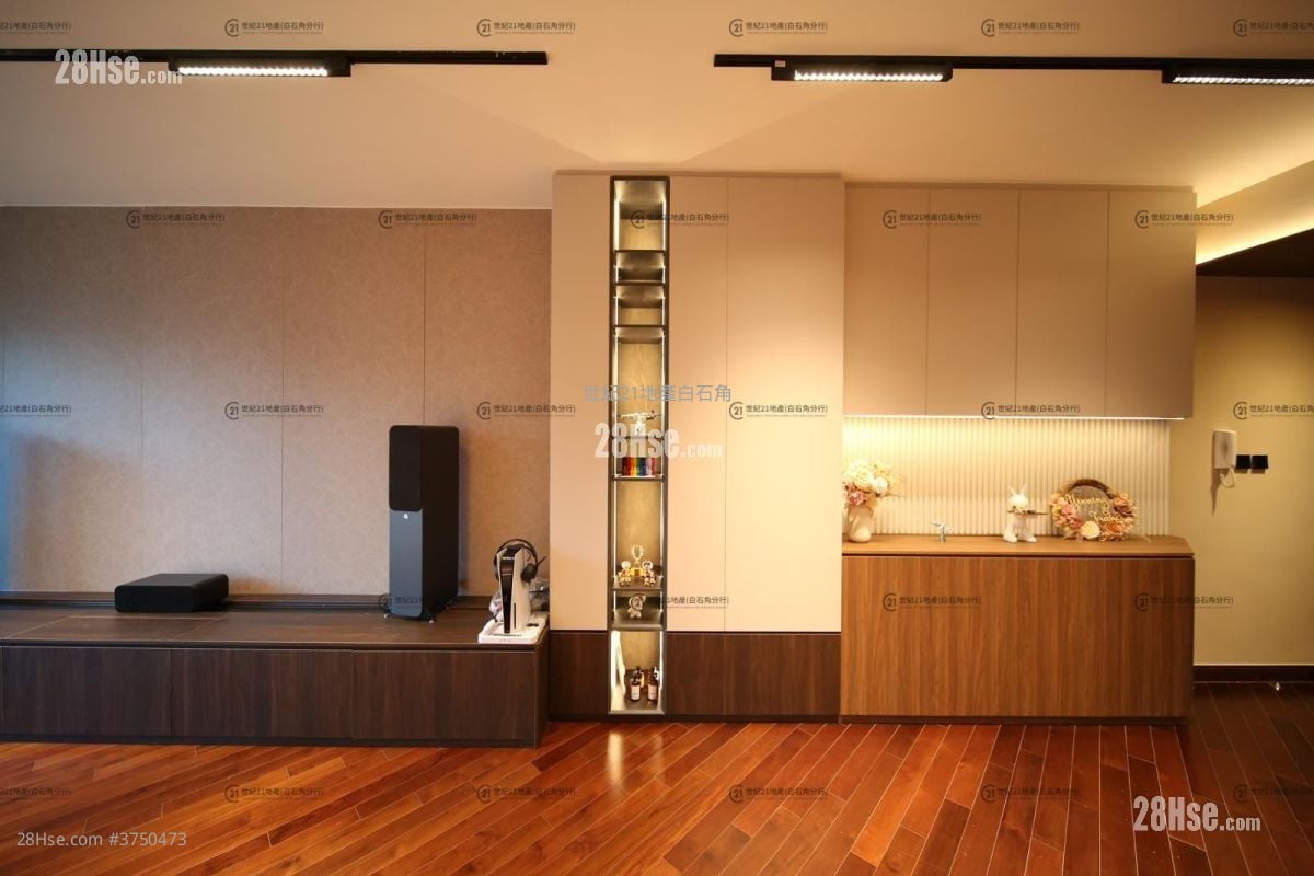 逸瓏灣 售盤 3 房 , 2 浴室 912 平方呎