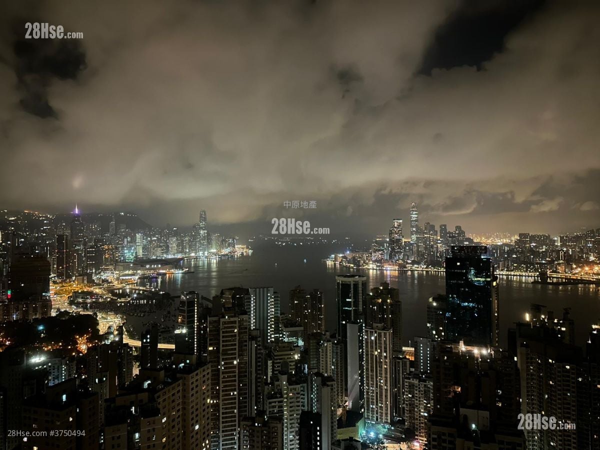 海天峰 售盘 3 房 935 平方尺