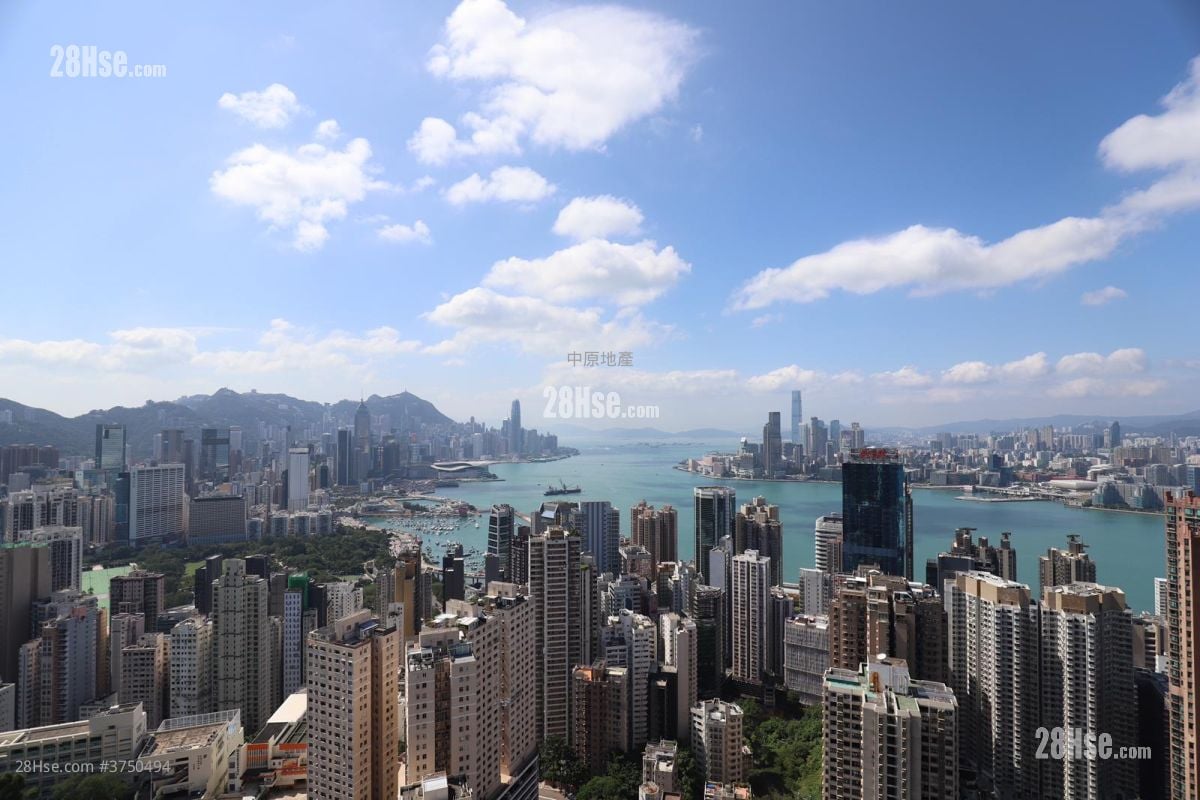 海天峰 售盘 3 房 935 平方尺