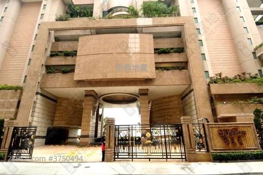 海天峰 售盘 3 房 935 平方尺