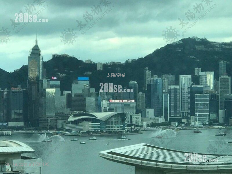 半島豪庭 售盤 3 房 1,043 平方呎