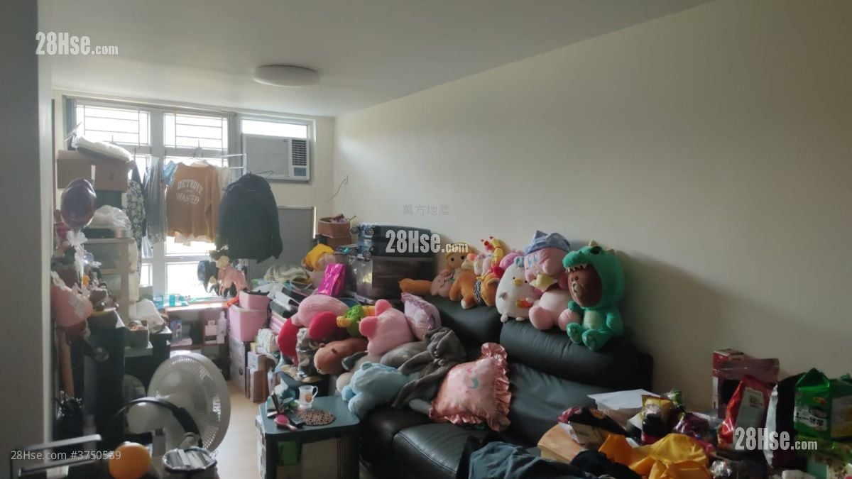 Kam Chun Court Sell 1 Bedroom , 1 Bathroom 384 ft²