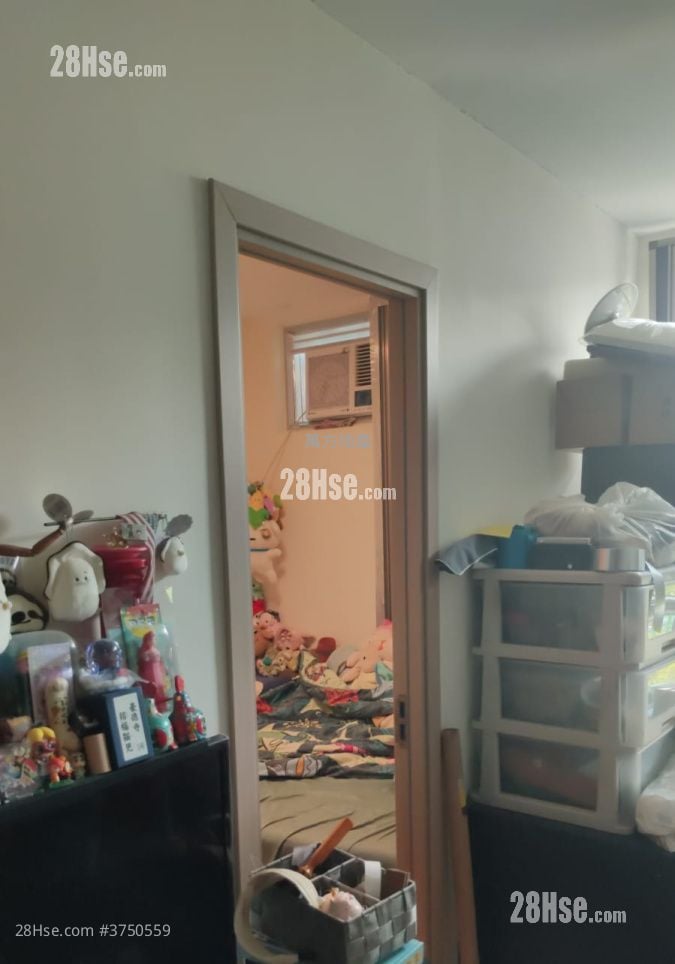 Kam Chun Court Sell 1 Bedroom , 1 Bathroom 384 ft²