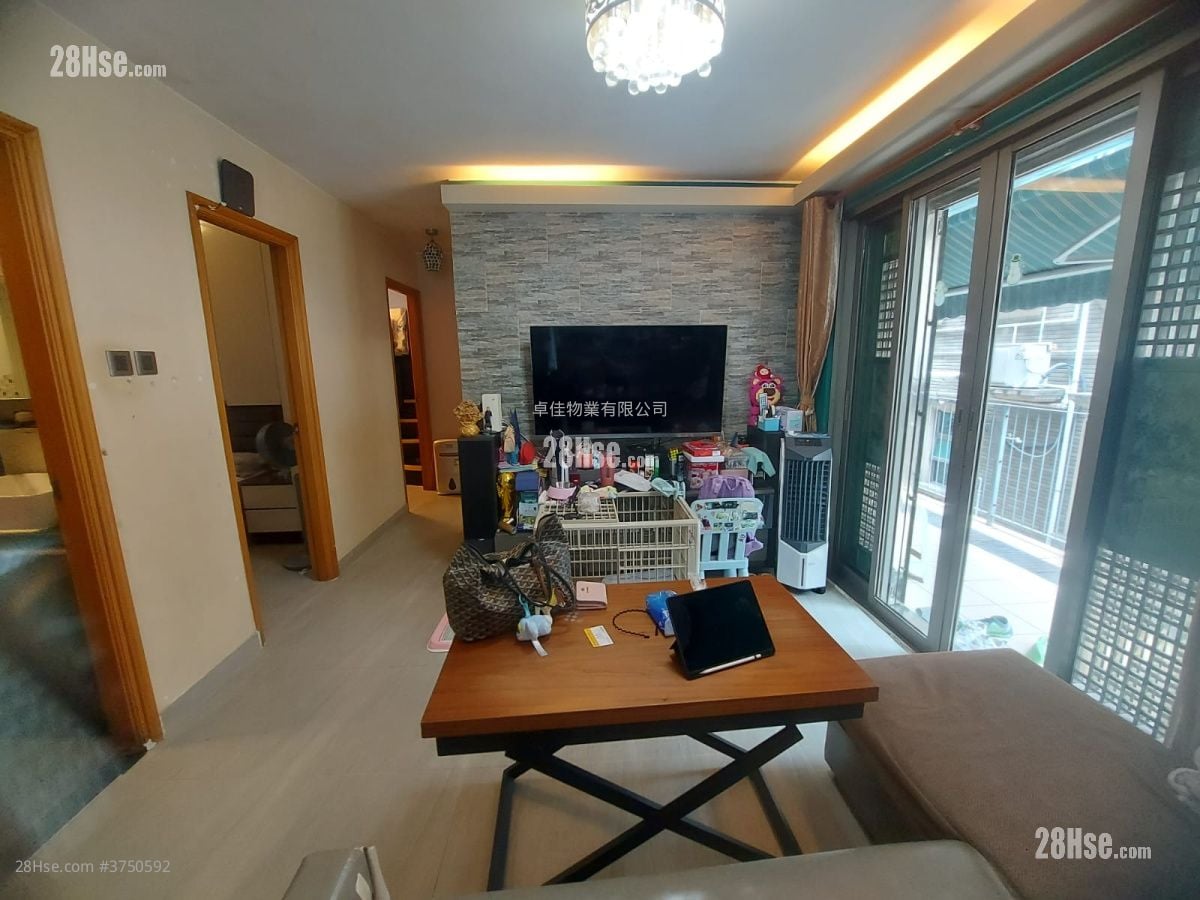 村屋 售盘 3 房 , 2 浴室