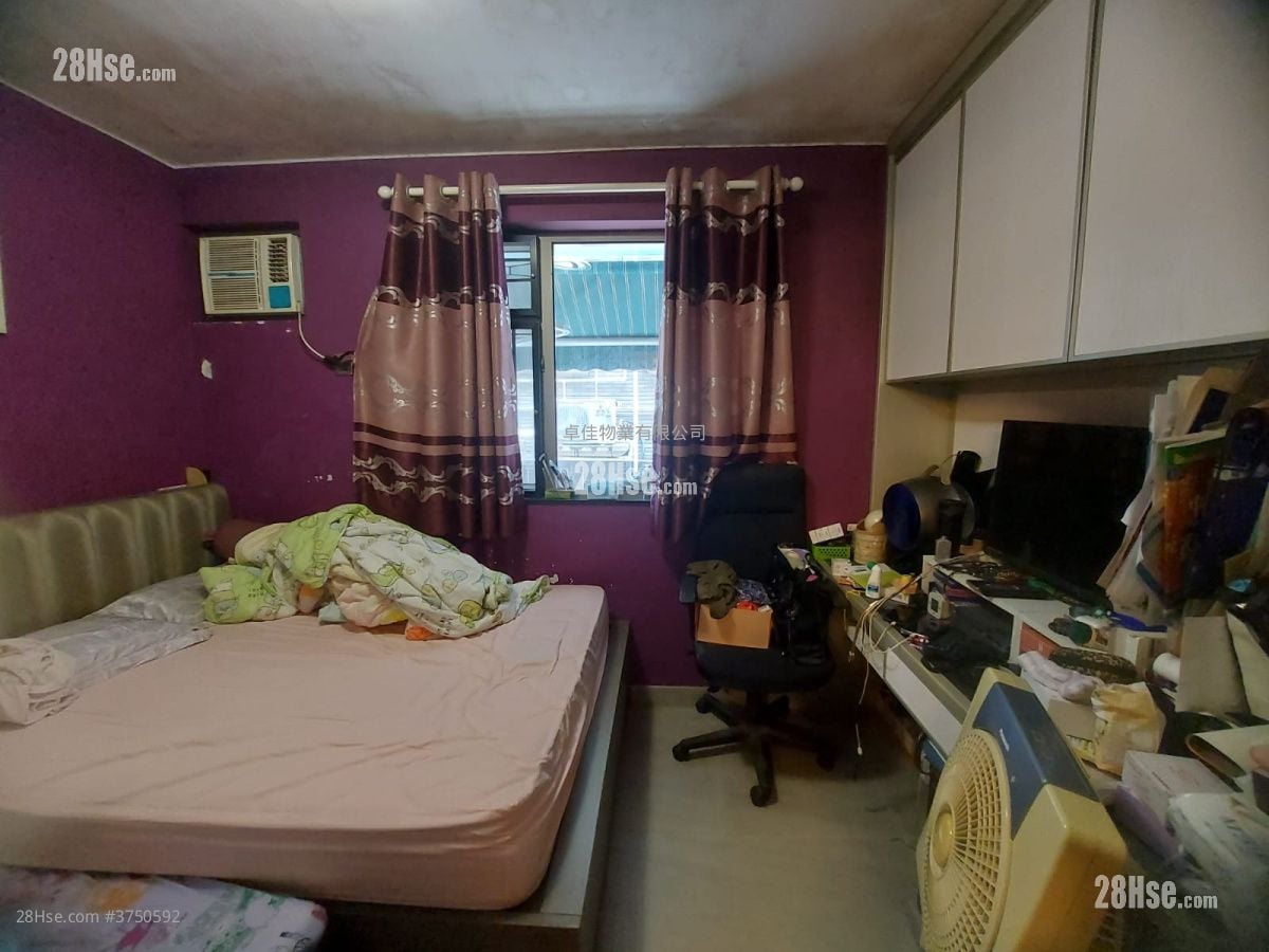 村屋 售盘 3 房 , 2 浴室