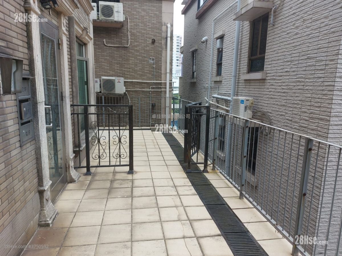 村屋 售盘 3 房 , 2 浴室