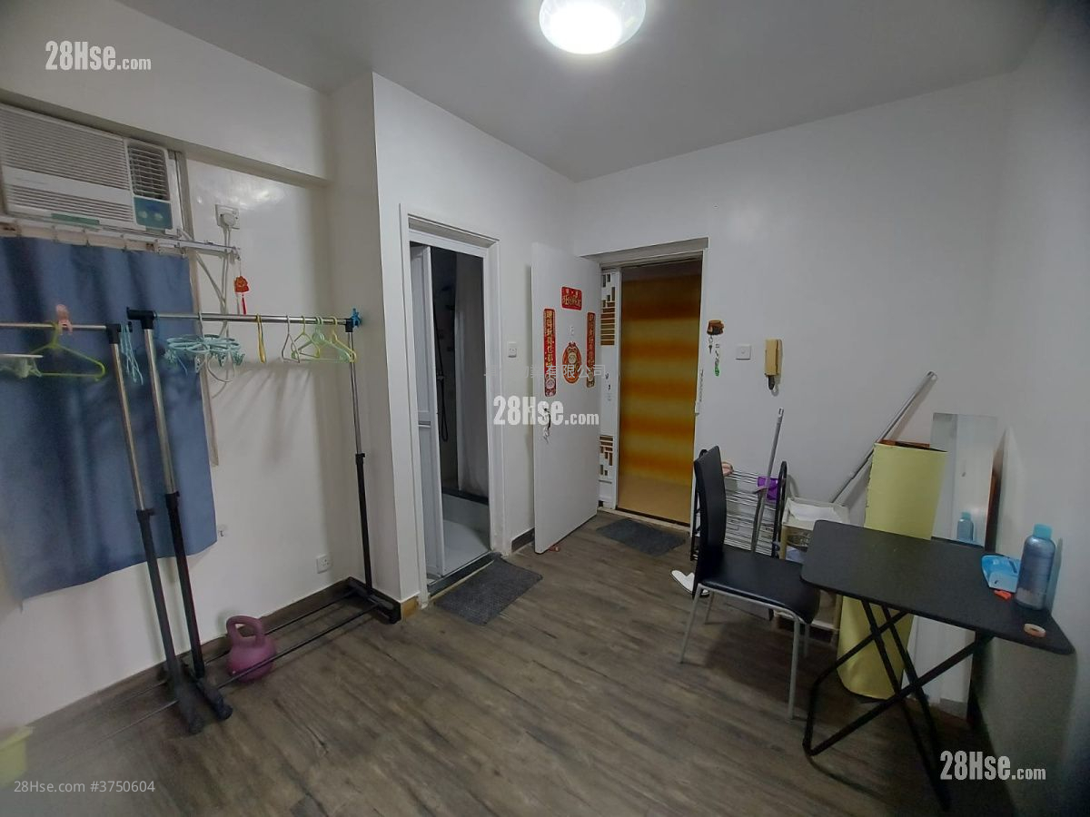 金獅花園 租盤 2 房 , 1 浴室 279 平方呎