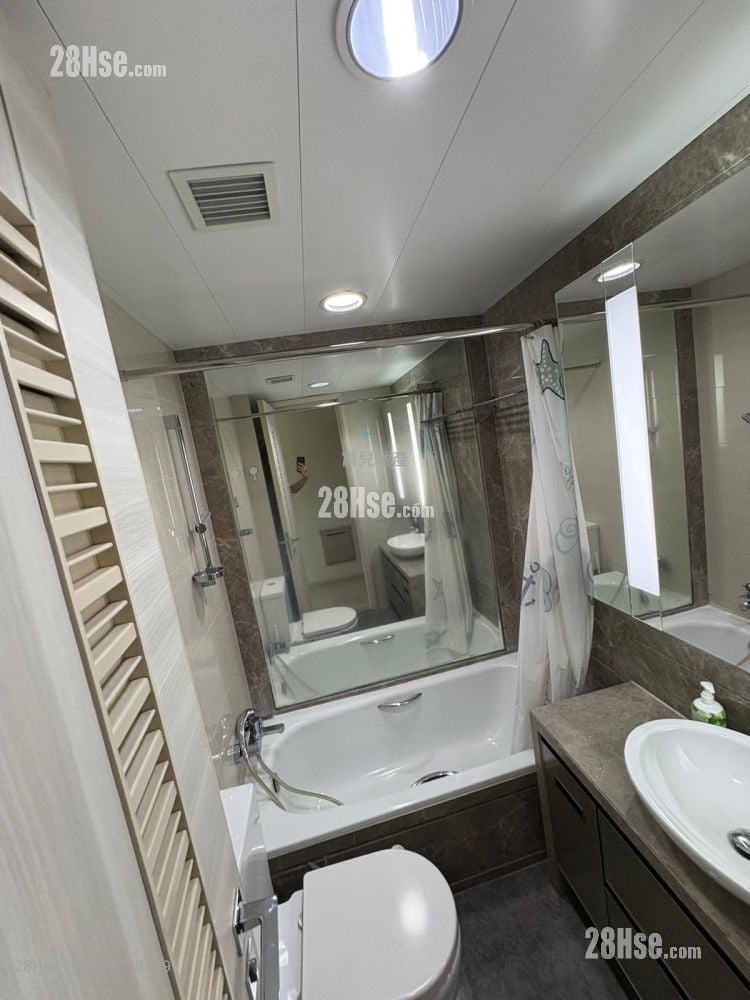 Yuccie Square Sell 2 Bedrooms 423 ft²