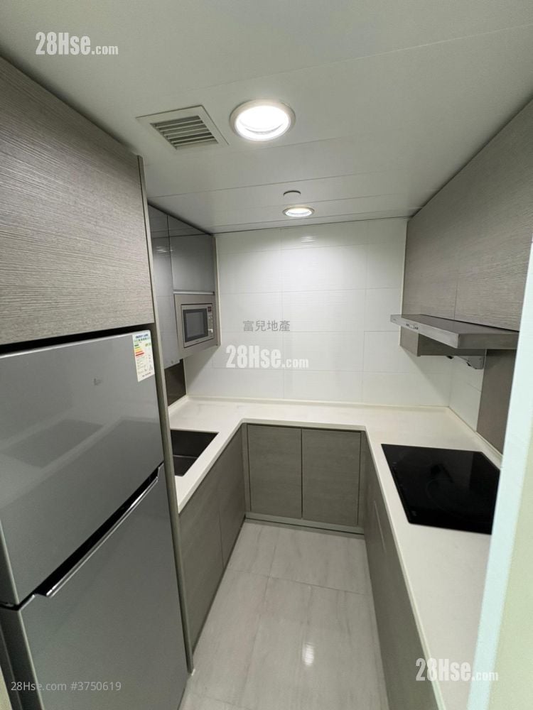 Yuccie Square Sell 2 Bedrooms 423 ft²