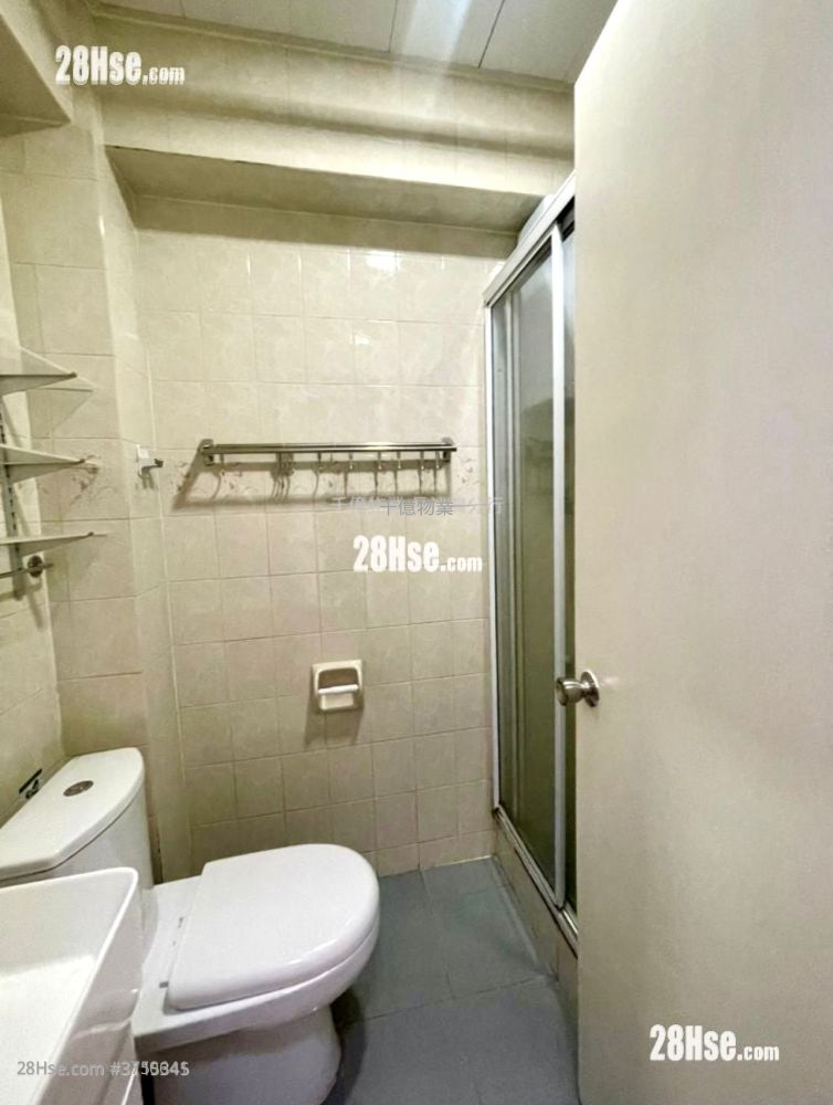 東蘭閣 租盤 2 房 , 1 浴室 372 平方呎