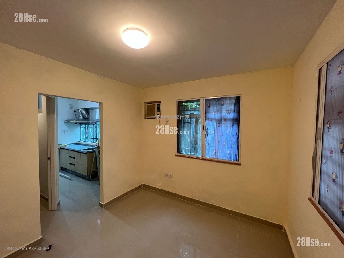 村屋 售盘 1 房 , 1 浴室 350 平方尺