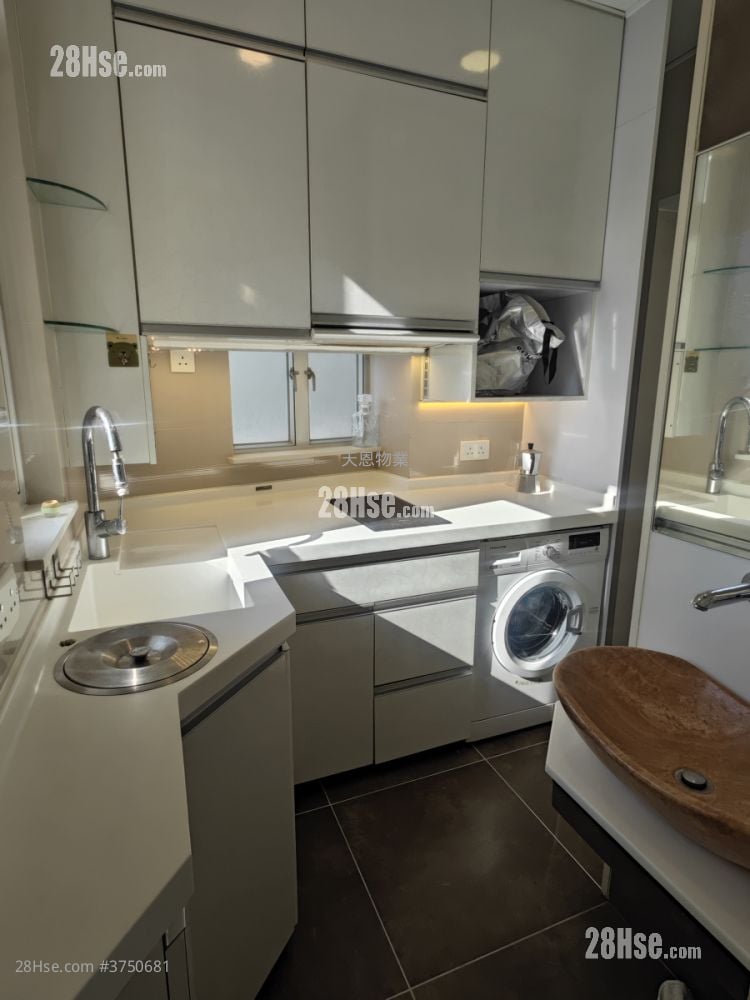 Causeway Bay Rental 1 Bedroom , 1 Bathroom 421 ft²