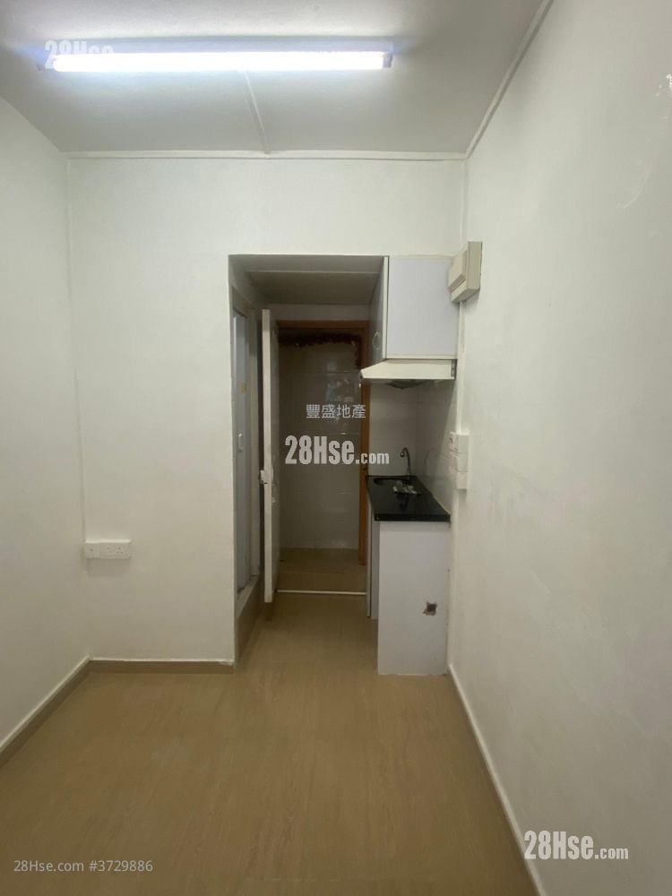 Hing Wong Mansion Rental 150 ft²