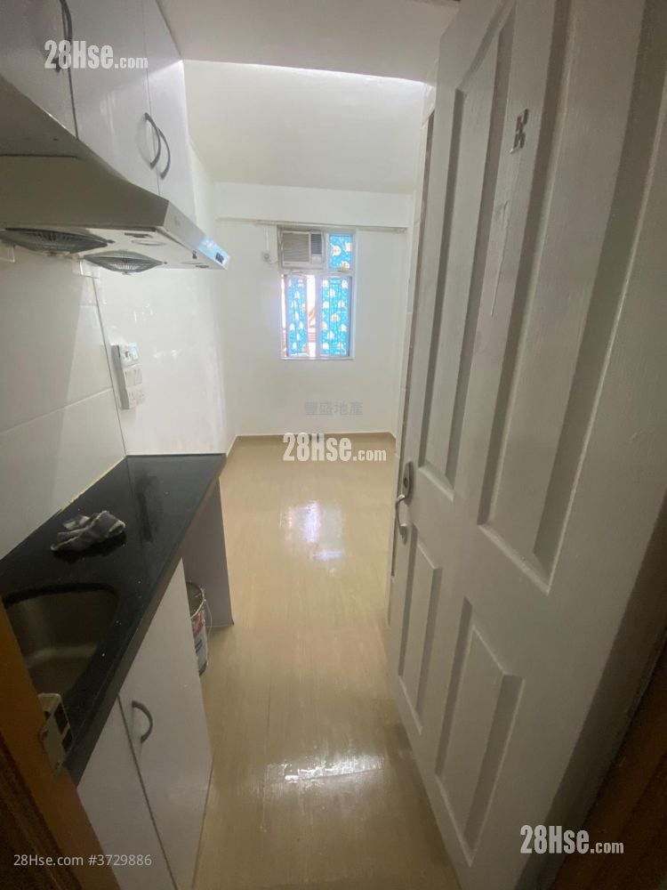 Hing Wong Mansion Rental 150 ft²