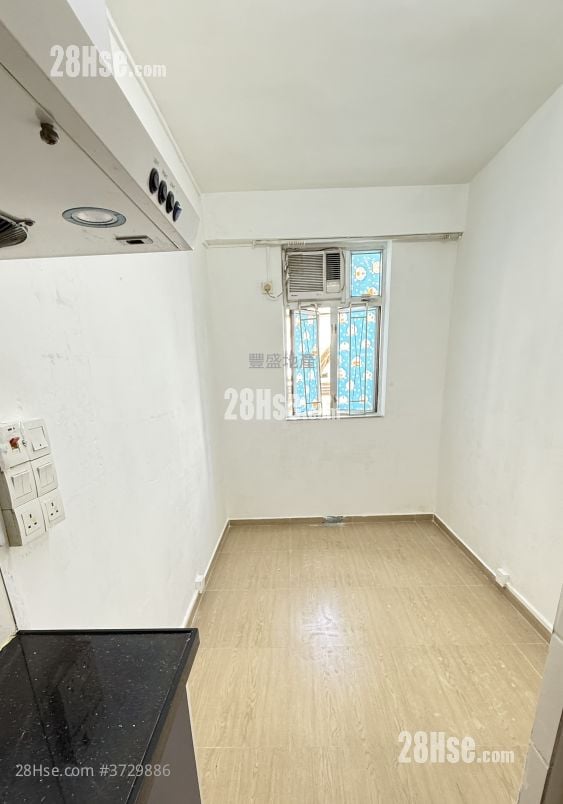Hing Wong Mansion Rental 150 ft²