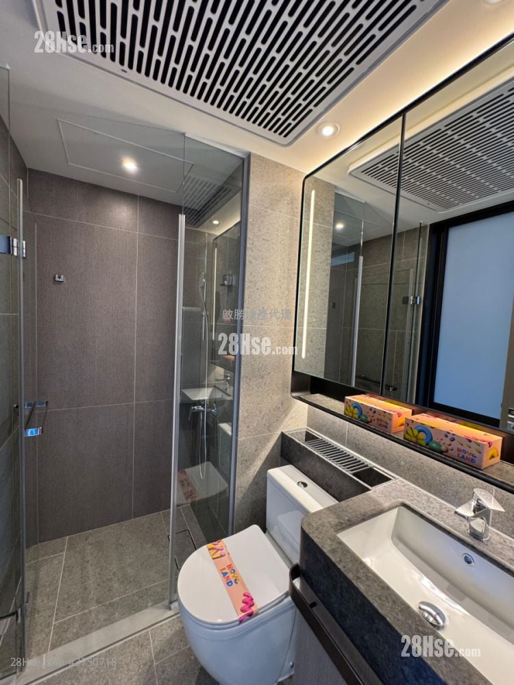 浴室: Novo Land 租盤 1 房 , 1 浴室 306 平方呎