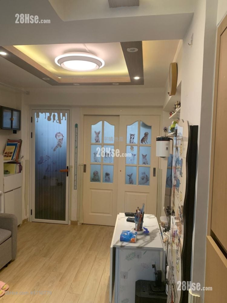 Gracious Mansion Sell 1 Bedroom , 1 Bathroom 216 ft²