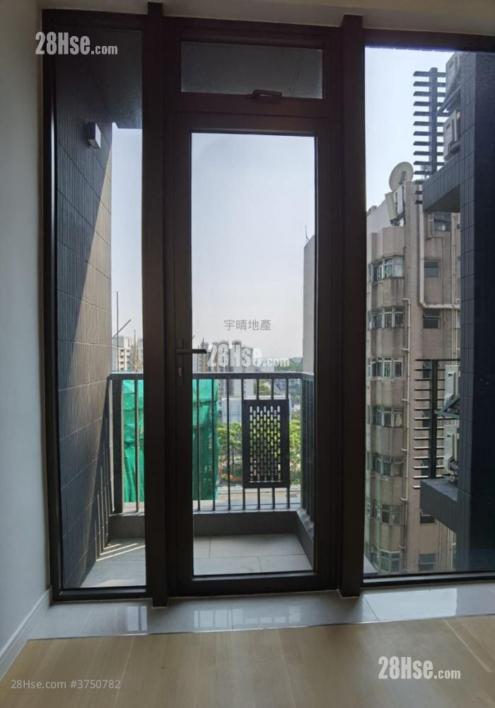 Hyde Park Sell Studio , 1 Bathroom 306 ft²