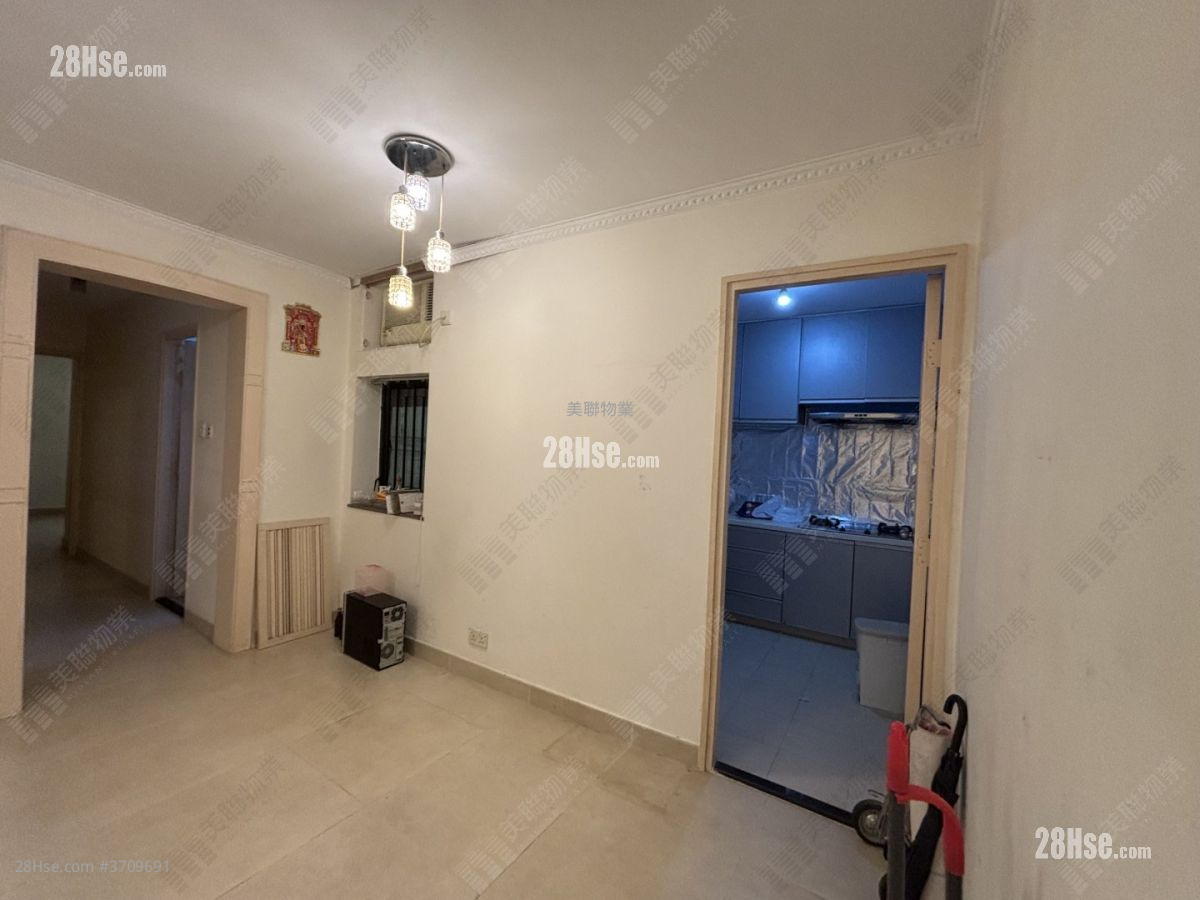 旭輝臺 售盤 3 房 639 平方呎