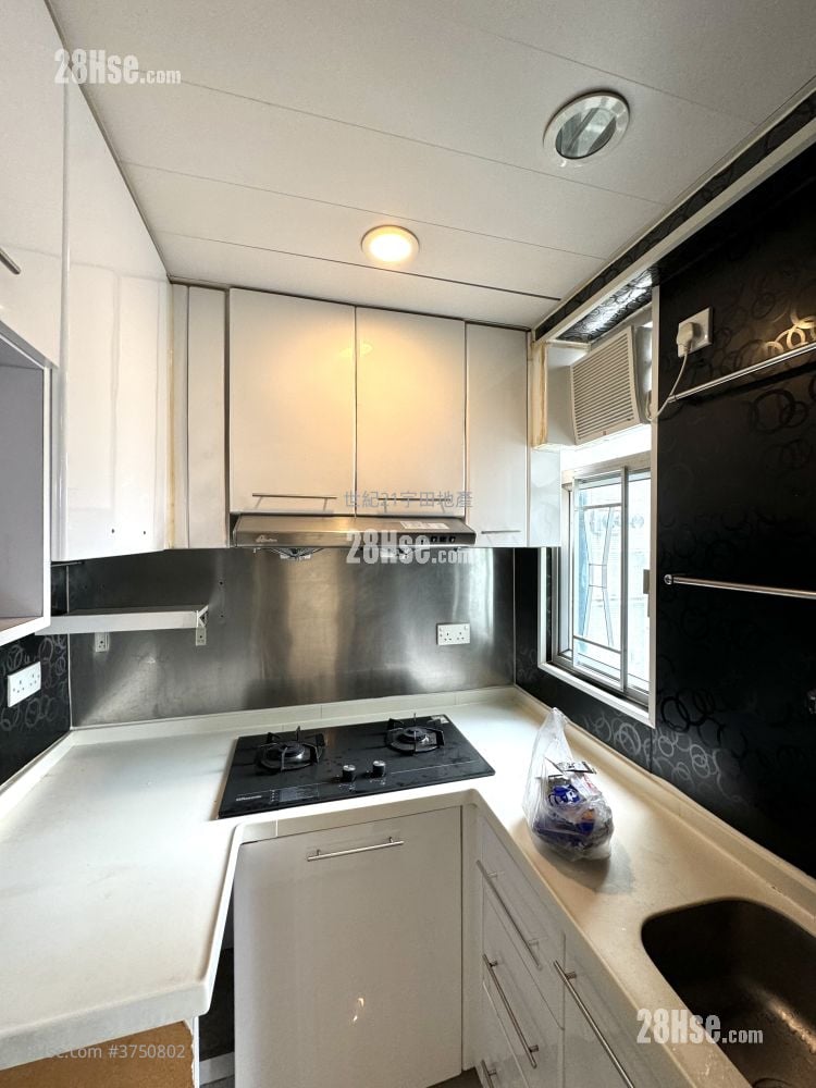 Fortune Plaza Sell 1 Bedroom , 1 Bathroom 342 ft²