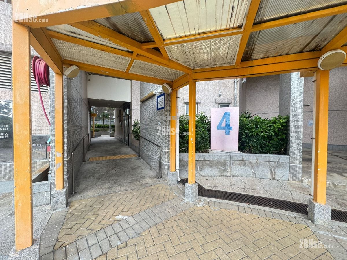 Broadview Court Sell 2 Bedrooms , 1 Bathroom 422 ft²