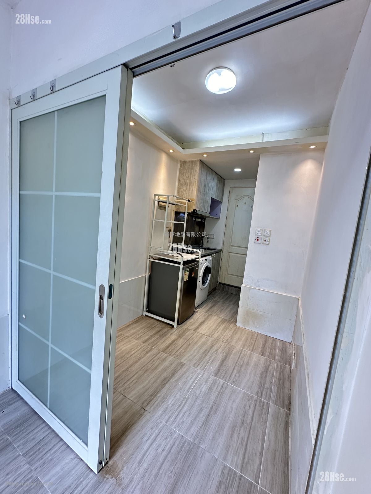 Stairs.building Rental 1 Bedroom , 1 Bathroom 165 ft²