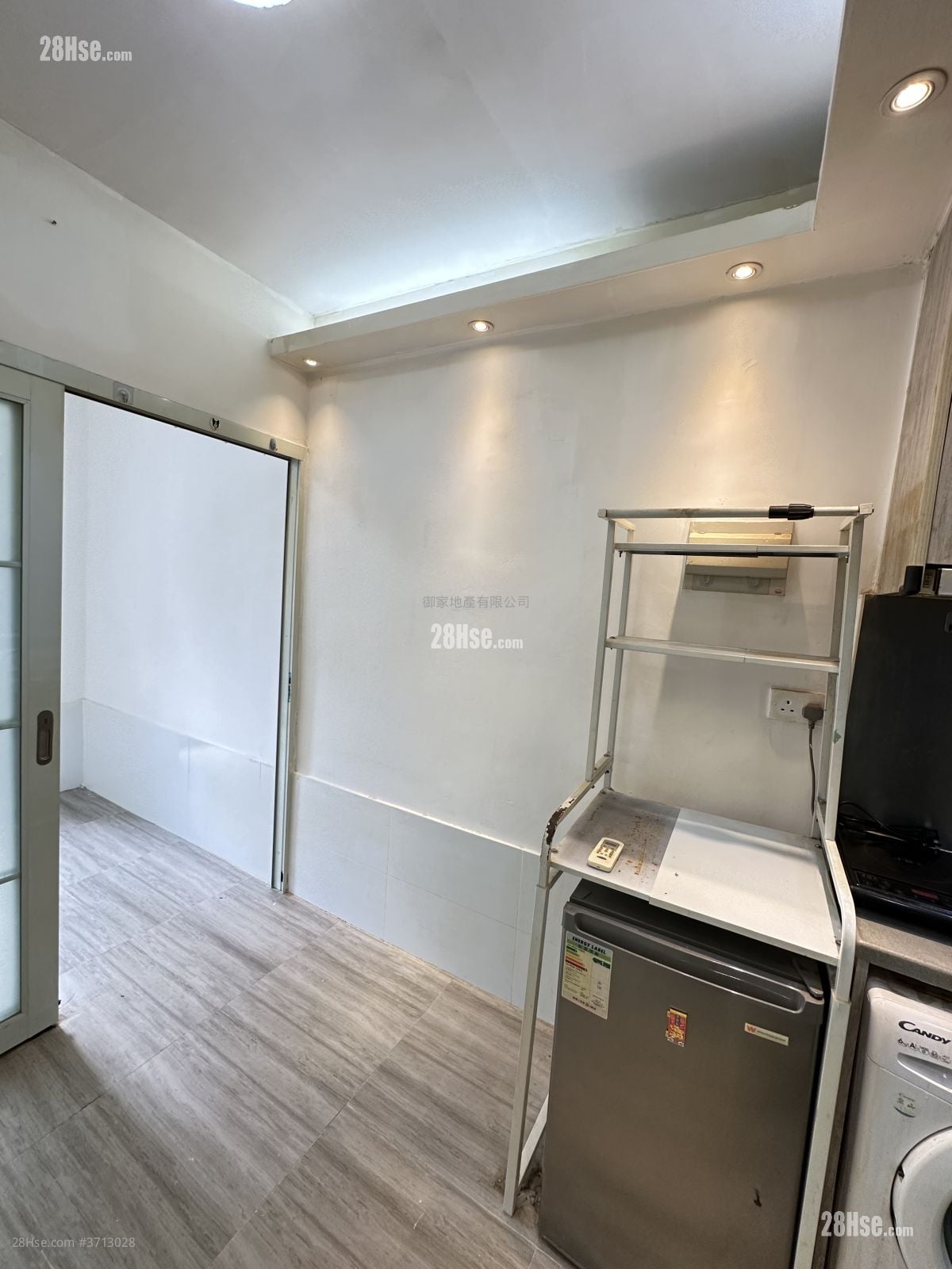 Stairs.building Rental 1 Bedroom , 1 Bathroom 165 ft²